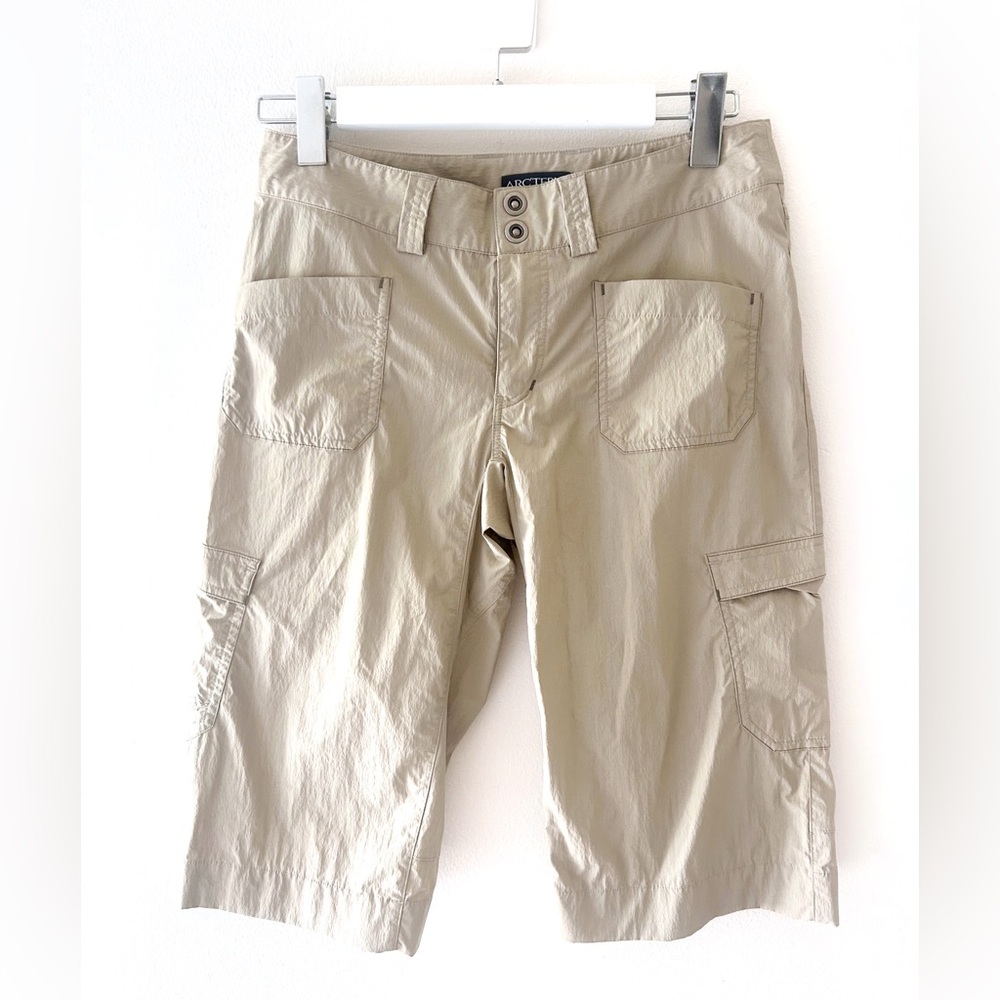 Arcteryx short size 6